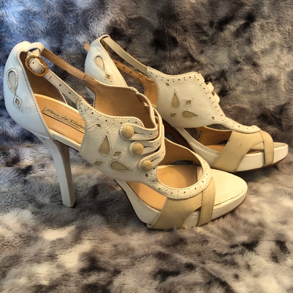 POUR LA VICTOIRE Cut out Heels